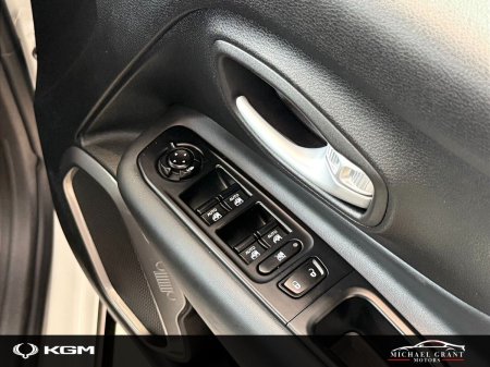 2024 Jeep Renegade - photo 24