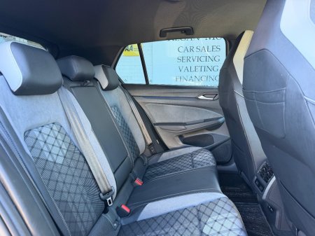 2021 Volkswagen Golf - photo 17