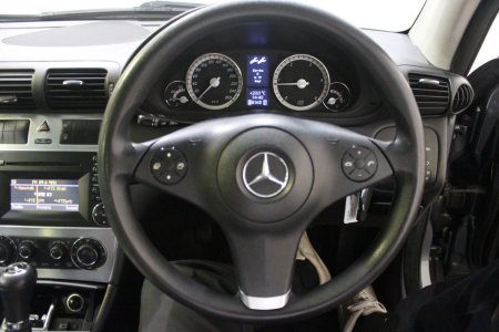 2009 Mercedes-Benz C-Class - photo 20