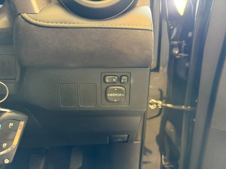 2016 Toyota RAV4 - photo 32