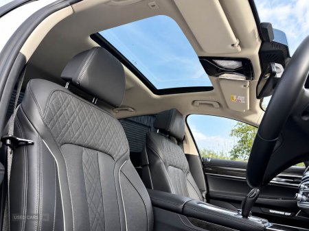 2017 BMW 7-Series - photo 12