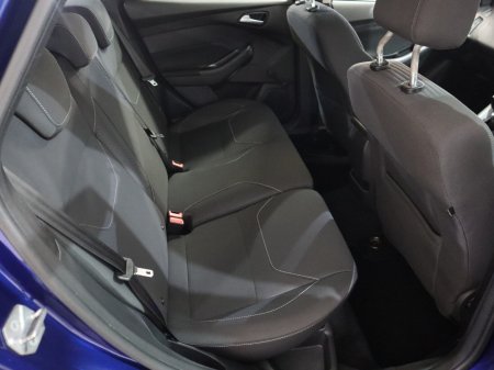 2016 Ford Focus - photo 23