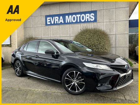 2020 Toyota Camry WS AUTOMATIC HYBRID 2.5 PETROL //HEAD UP DISPLAY//REVERSE CAMERA//HALF LEATHER SEATS//KEYLESS ENTRY/