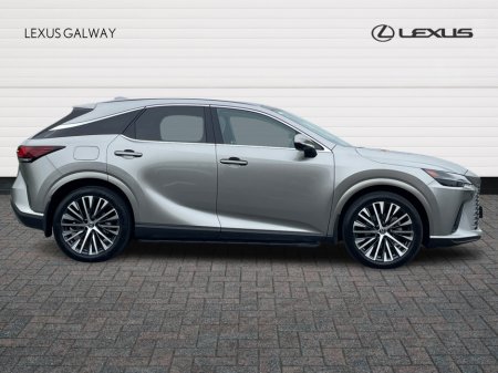 2025 Lexus RX450H+ - photo 4