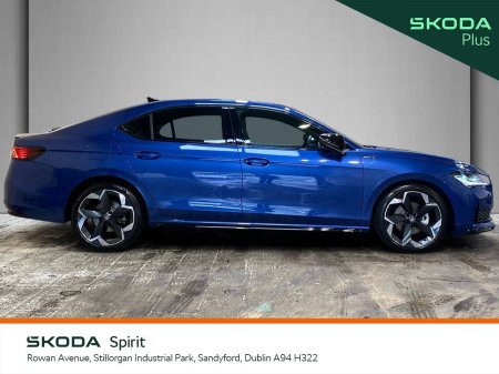 2025 Skoda Superb - photo 10
