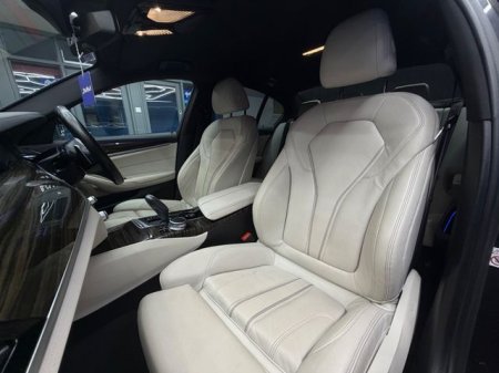 2021 BMW 5-Series - photo 30
