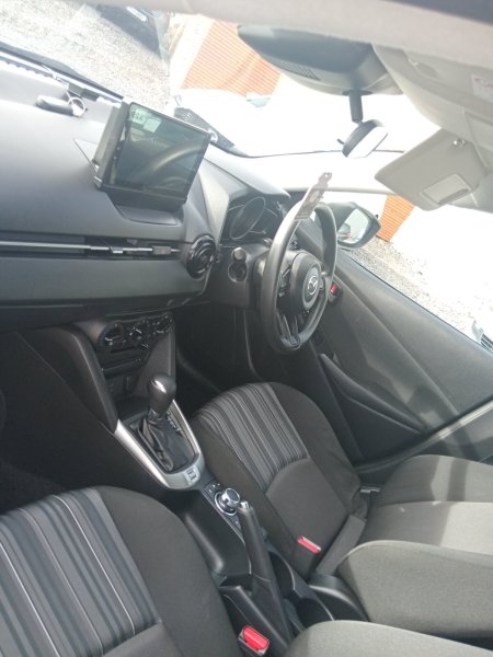2017 Mazda Demio - photo 13