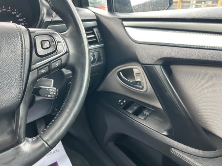 2017 Toyota Avensis - photo 16