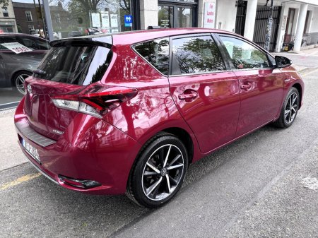 2018 Toyota Auris - photo 2