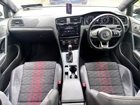2020 Volkswagen Golf - photo 5