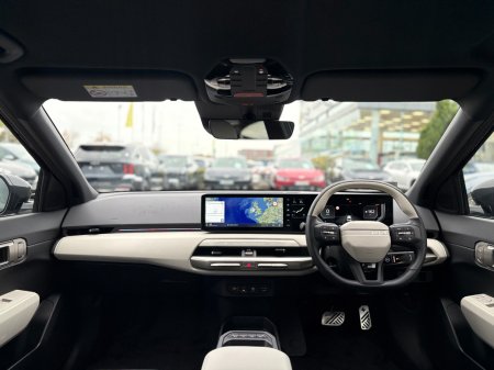 2027 Kia EV4 - photo 2