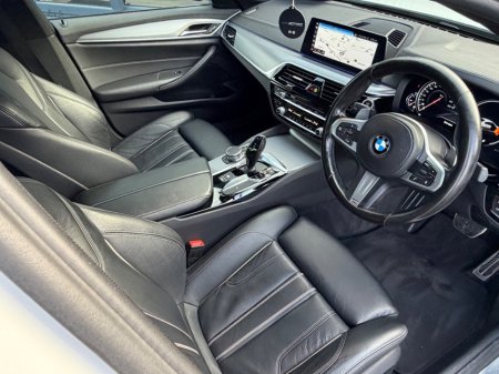 2018 BMW 5-Series - photo 17