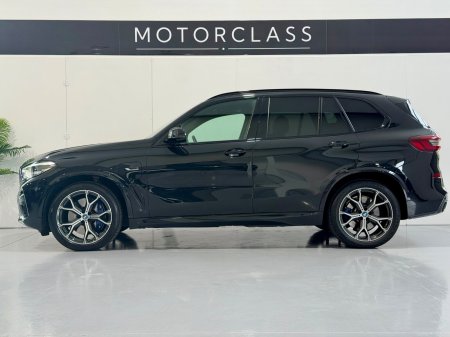 2022 BMW X5 - photo 4