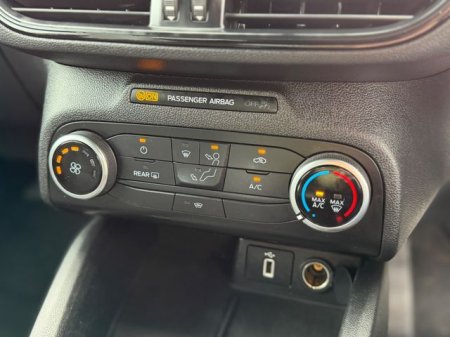 2018 Ford Focus - photo 11
