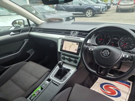2018 Volkswagen Passat - photo 5
