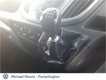 2020 Ford Transit - photo 21