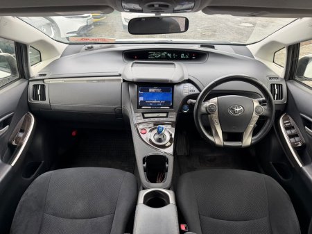 2013 Toyota Prius - photo 17