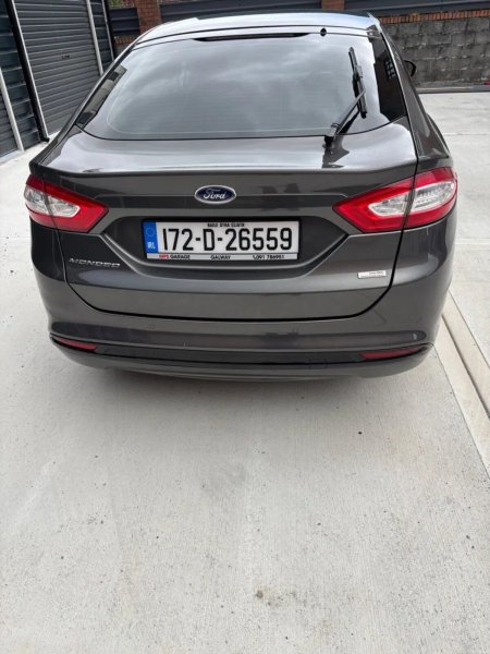 2017 Ford Mondeo - photo 10