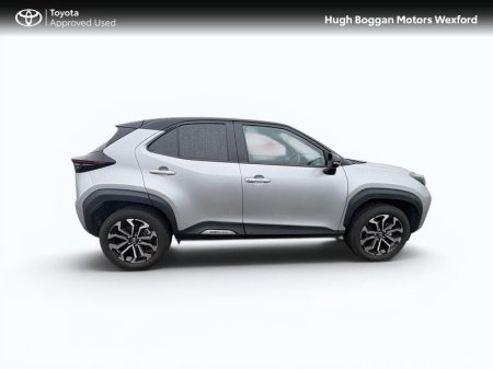 2024 Toyota Yaris Cross - photo 3