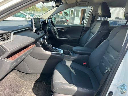 2021 Toyota RAV4 - photo 16