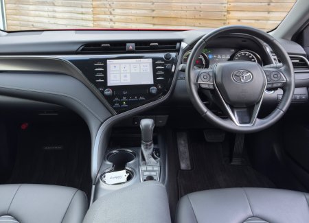 2020 Toyota Camry - photo 10