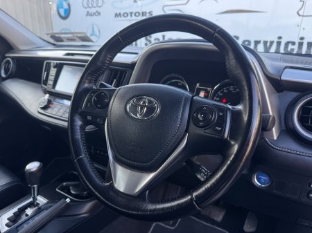 2016 Toyota RAV4 - photo 13