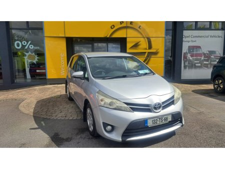 2013 Toyota Verso - photo 2