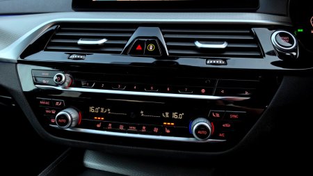 2019 BMW 5-Series - photo 31