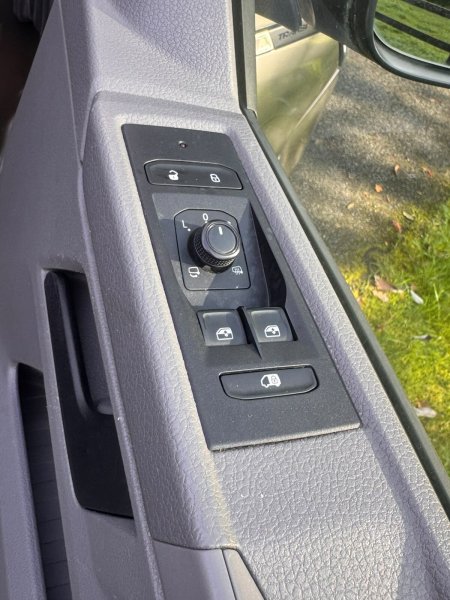 2020 Volkswagen Transporter - photo 15