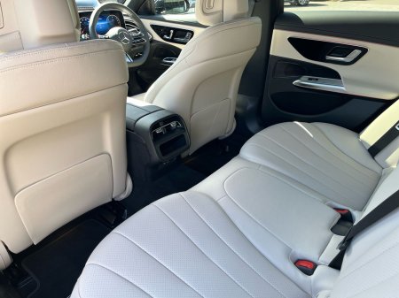 2025 Mercedes-Benz E-Class - photo 18