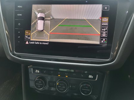 2020 Volkswagen Tiguan - photo 16