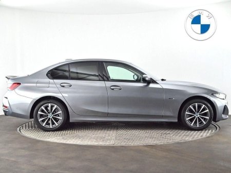 2024 BMW 3-Series - photo 23