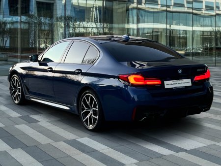 2020 BMW 5-Series - photo 8