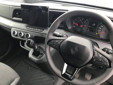 2025 Renault Master - photo 6