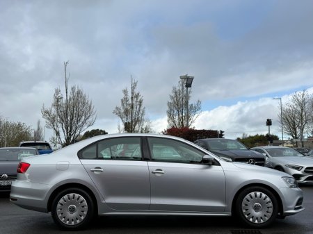 2016 Volkswagen Jetta - photo 4