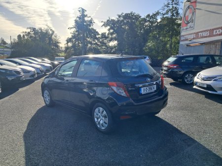 2011 Toyota Yaris - photo 3