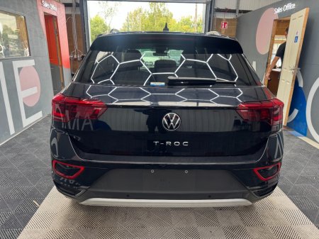 2024 Volkswagen T-Roc - photo 4