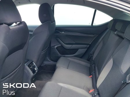 2022 Skoda Octavia - photo 7