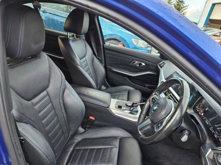 2022 BMW 3-Series - photo 10