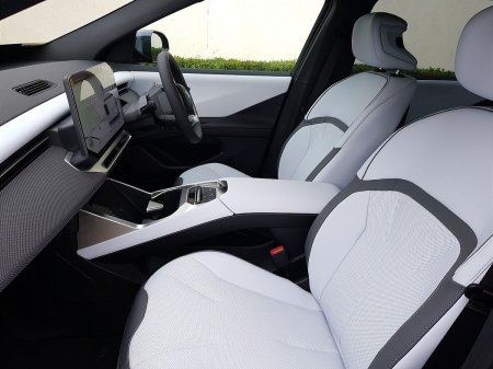 2026 BMW iX3 - photo 7