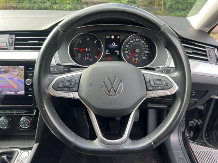 2022 Volkswagen Passat - photo 4