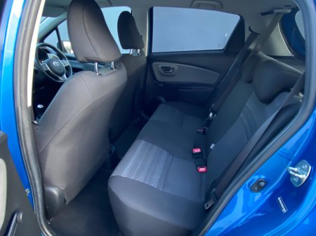 2016 Toyota Yaris - photo 14