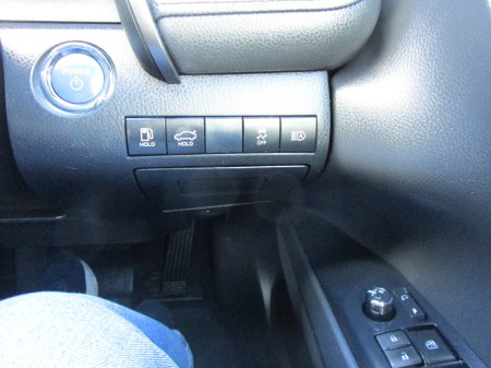2020 Toyota Camry - photo 18