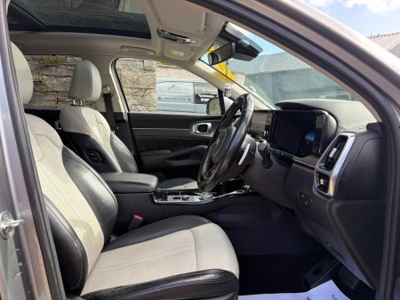 2021 Kia Sorento - photo 17