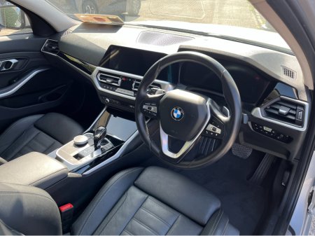 2021 BMW 3-Series - photo 14