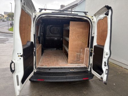 2015 Vauxhall Combo - photo 6