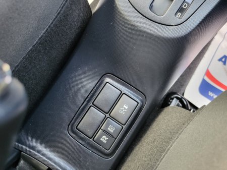 2020 Toyota Aqua - photo 26