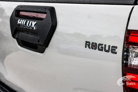 2024 Toyota Hilux - photo 11