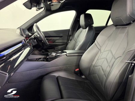 2024 BMW 5-Series - photo 17