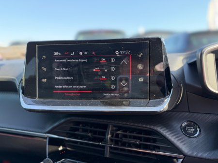 2021 Peugeot 208 - photo 23